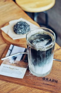 食用活性炭的功效与作用