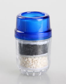 用活性炭做净水器