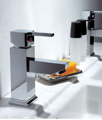 深圳活性炭水龙头